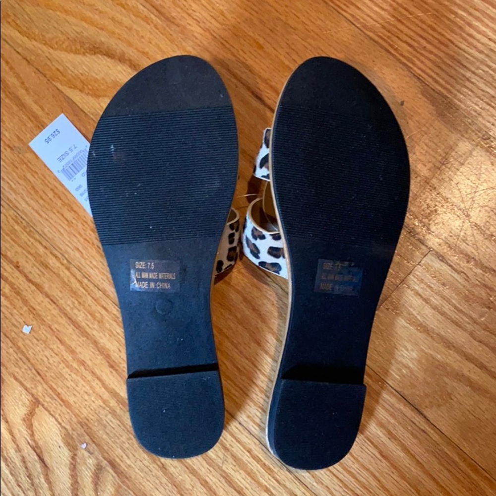 Leopard Slide Sandals - Picture 2 of 4